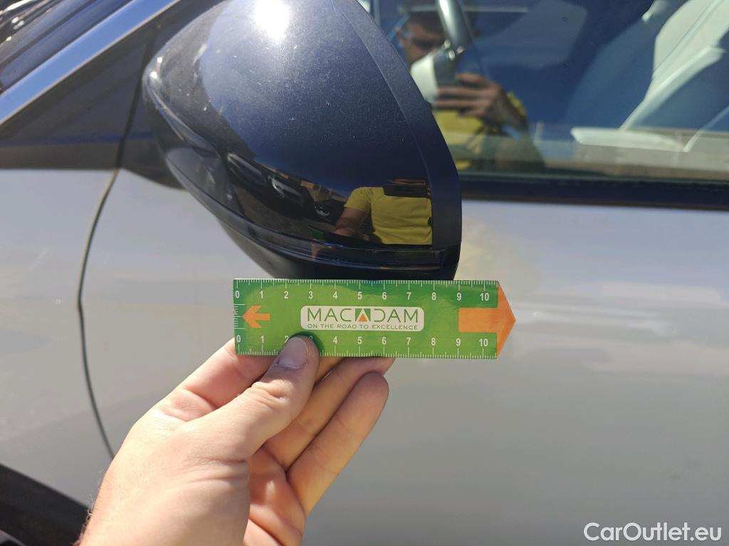  Peugeot  3008 PEUGEOT  / 2016 / 5P / todoterreno Allure BlueHDi 96kW (130CV) S&S EAT8 #27