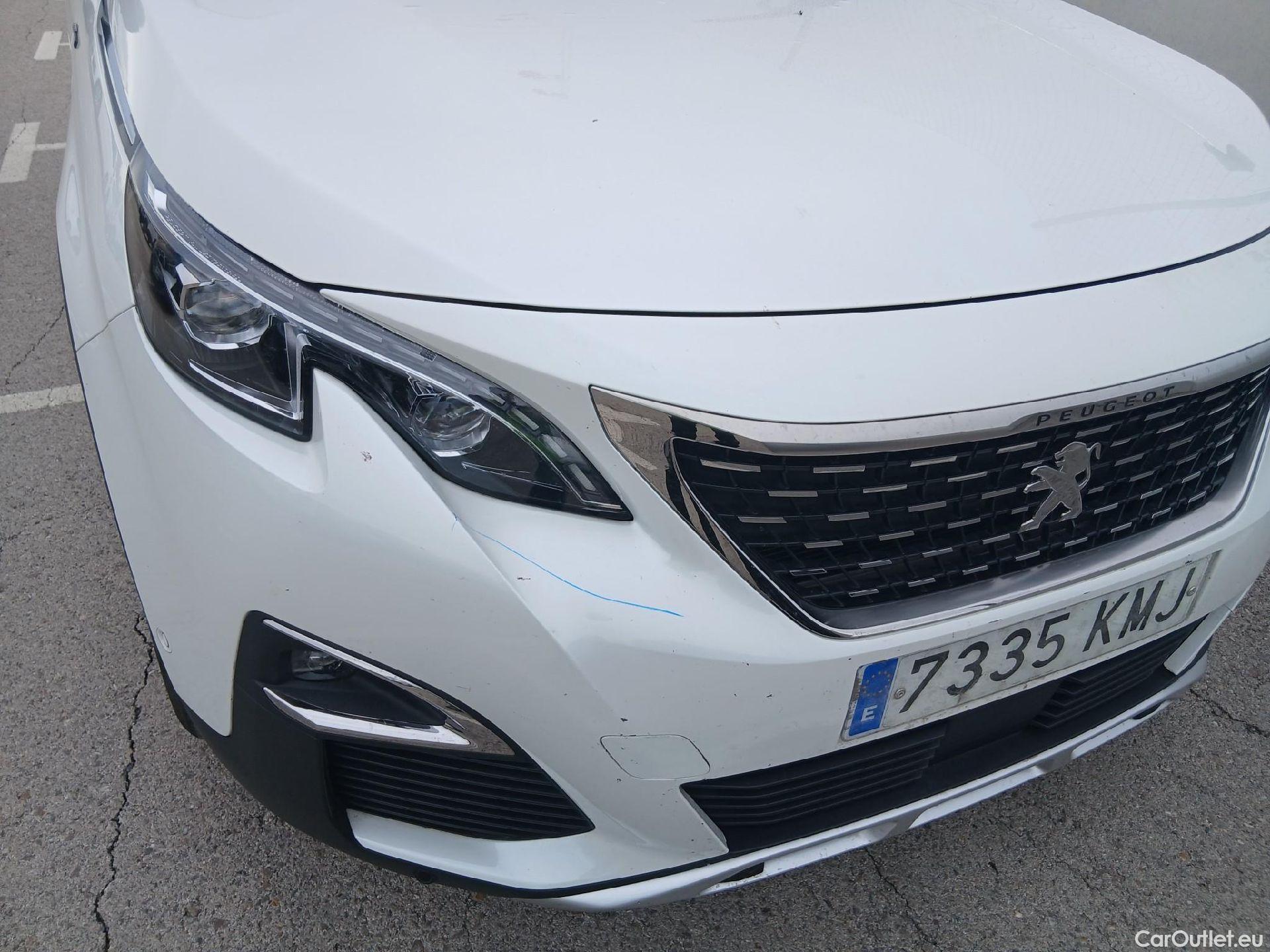  Peugeot  3008 PEUGEOT  / 2016 / 5P / todoterreno GT Line BlueHDi 132kW (180CV) S&S EAT8 #9