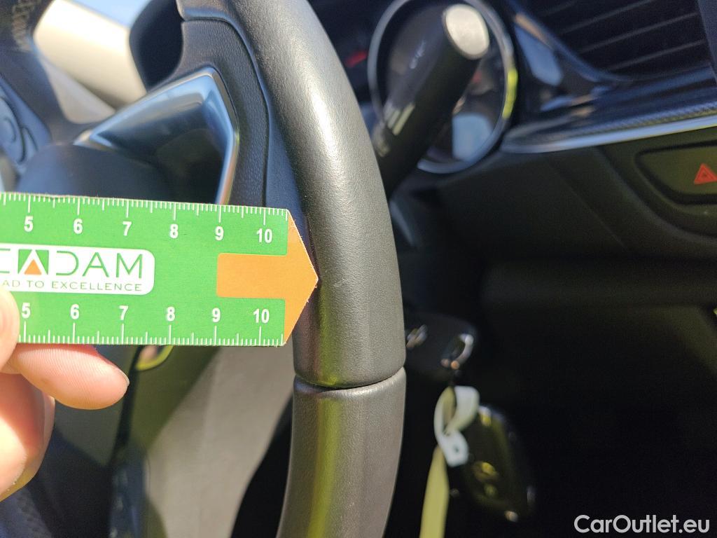  Land Rover  Discovery OPEL Insignia / 2020 / 5P / berlina con portón GS Business Edition 1.5D DVH 90kW MT6 #28