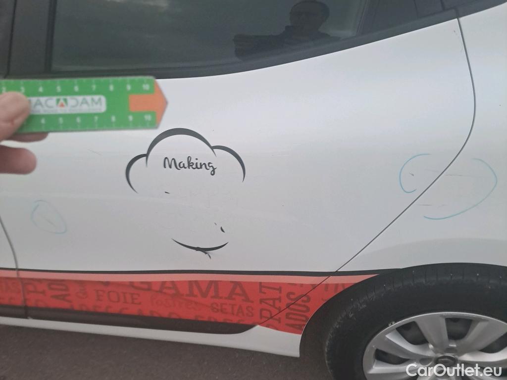  Renault  Clio RENAULT  / 2019 / 5P / berlina con portón Business Blue dCi 63 kW (85CV) (ACB) #12