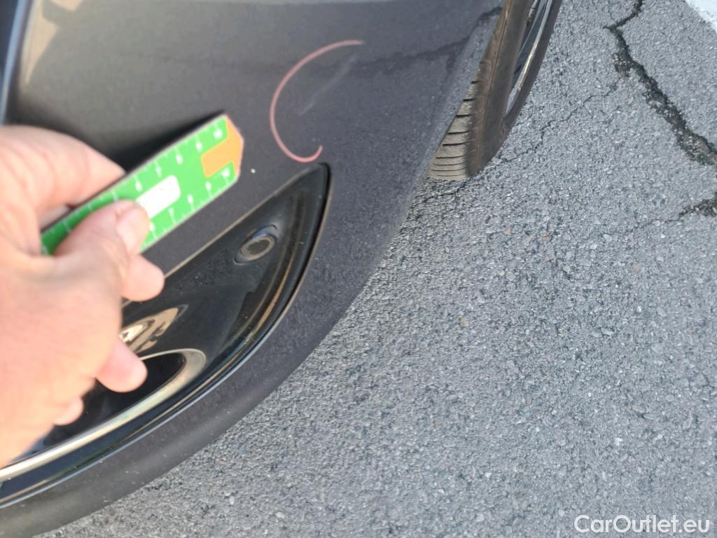  Renault  Megane RENAULT MÉGANE 5p 3G familiar Sp. Tou. Bose Energy dCi 130 S&S Euro 6 #41