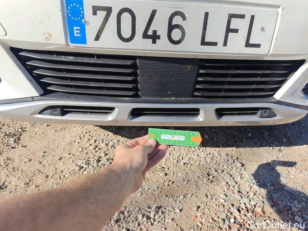  Peugeot  3008 PEUGEOT  / 2016 / 5P / todoterreno Allure BlueHDi 96kW (130CV) S&S EAT8 #36