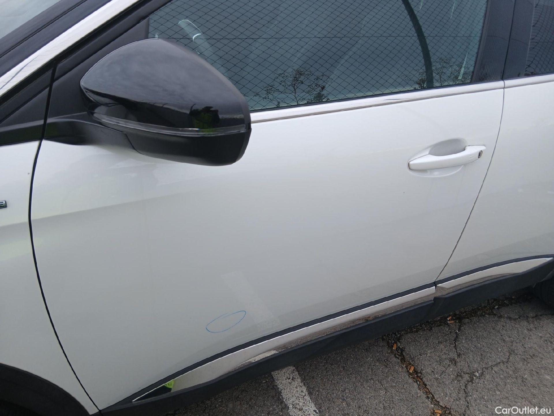  Peugeot  3008 PEUGEOT  / 2016 / 5P / todoterreno GT Line BlueHDi 132kW (180CV) S&S EAT8 #15