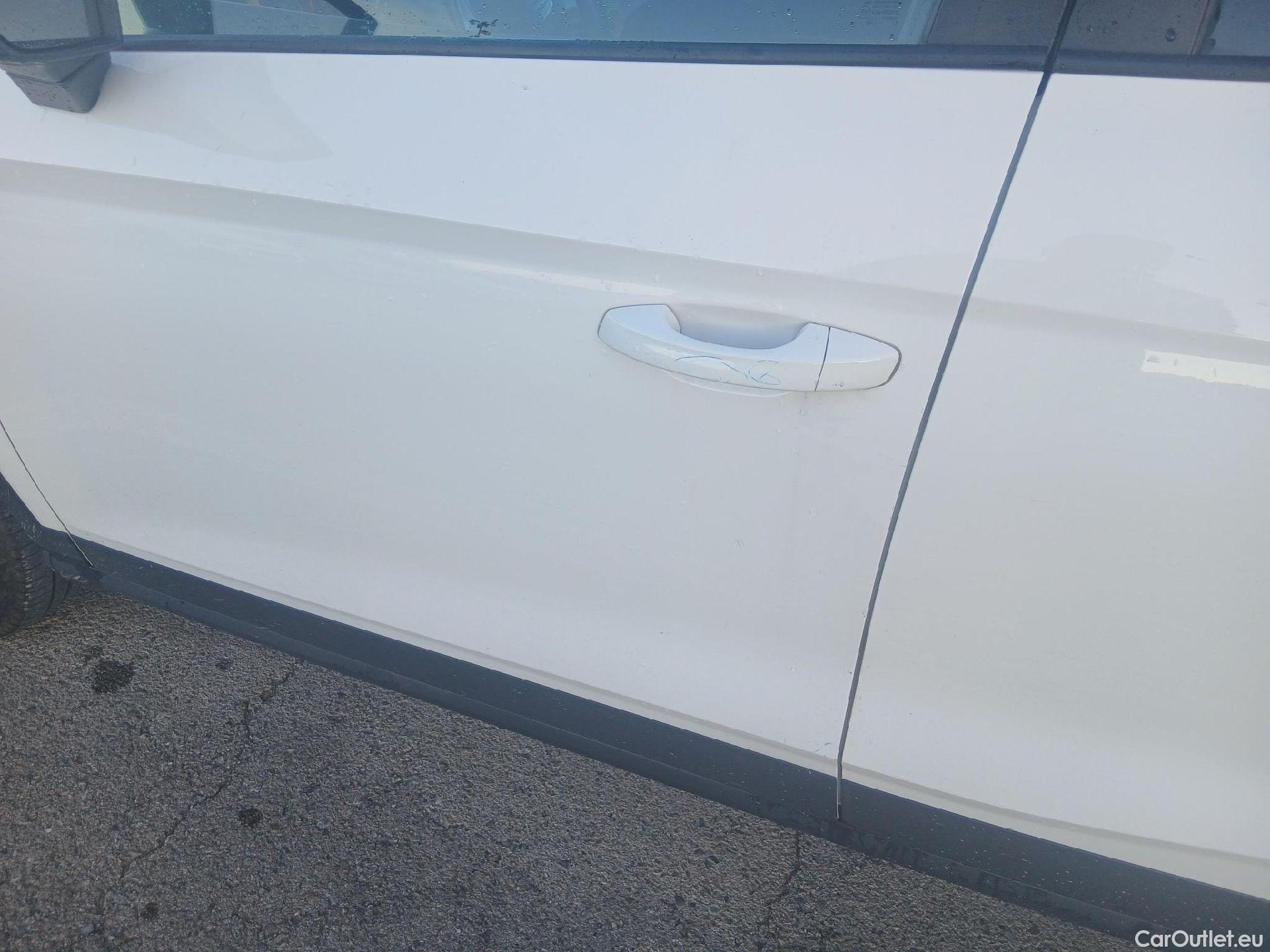  Seat  Arona SEAT  / 2017 / 5P / todoterreno 1.0 TSI 81kW (110CV) Style Plus (AC) #9