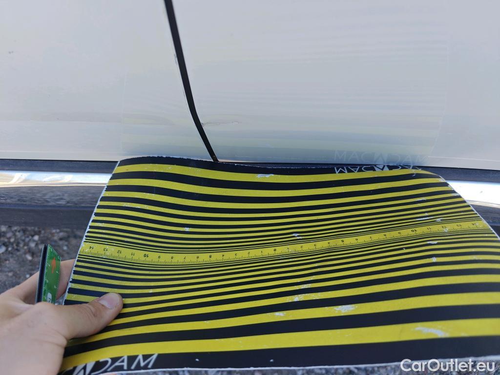  Peugeot  3008 PEUGEOT  / 2016 / 5P / todoterreno Allure BlueHDi 96kW (130CV) S&S EAT8 #12