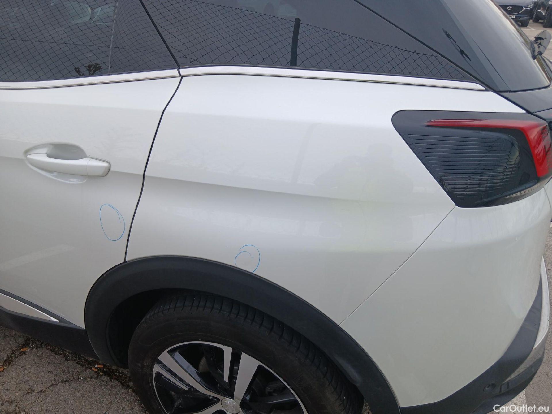  Peugeot  3008 PEUGEOT  / 2016 / 5P / todoterreno GT Line BlueHDi 132kW (180CV) S&S EAT8 #18