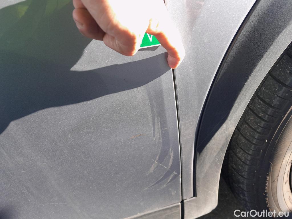  Peugeot  2008 PEUGEOT  / 2019 / 5P / todoterreno Allure Pack BlueHDI 81kW (110CV) #11