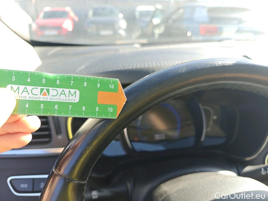  Renault  Kadjar RENAULT  / 2019 / 5P / crossover Zen Blue dCi 85kW (115CV) #28