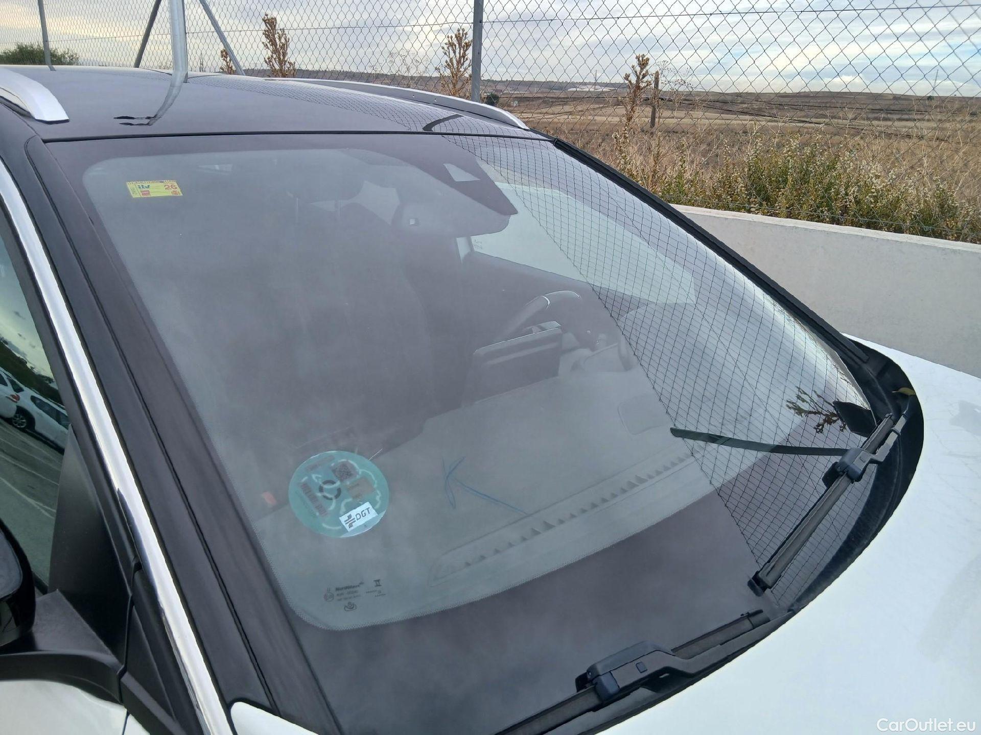  Peugeot  3008 PEUGEOT  / 2016 / 5P / todoterreno GT Line BlueHDi 132kW (180CV) S&S EAT8 #8