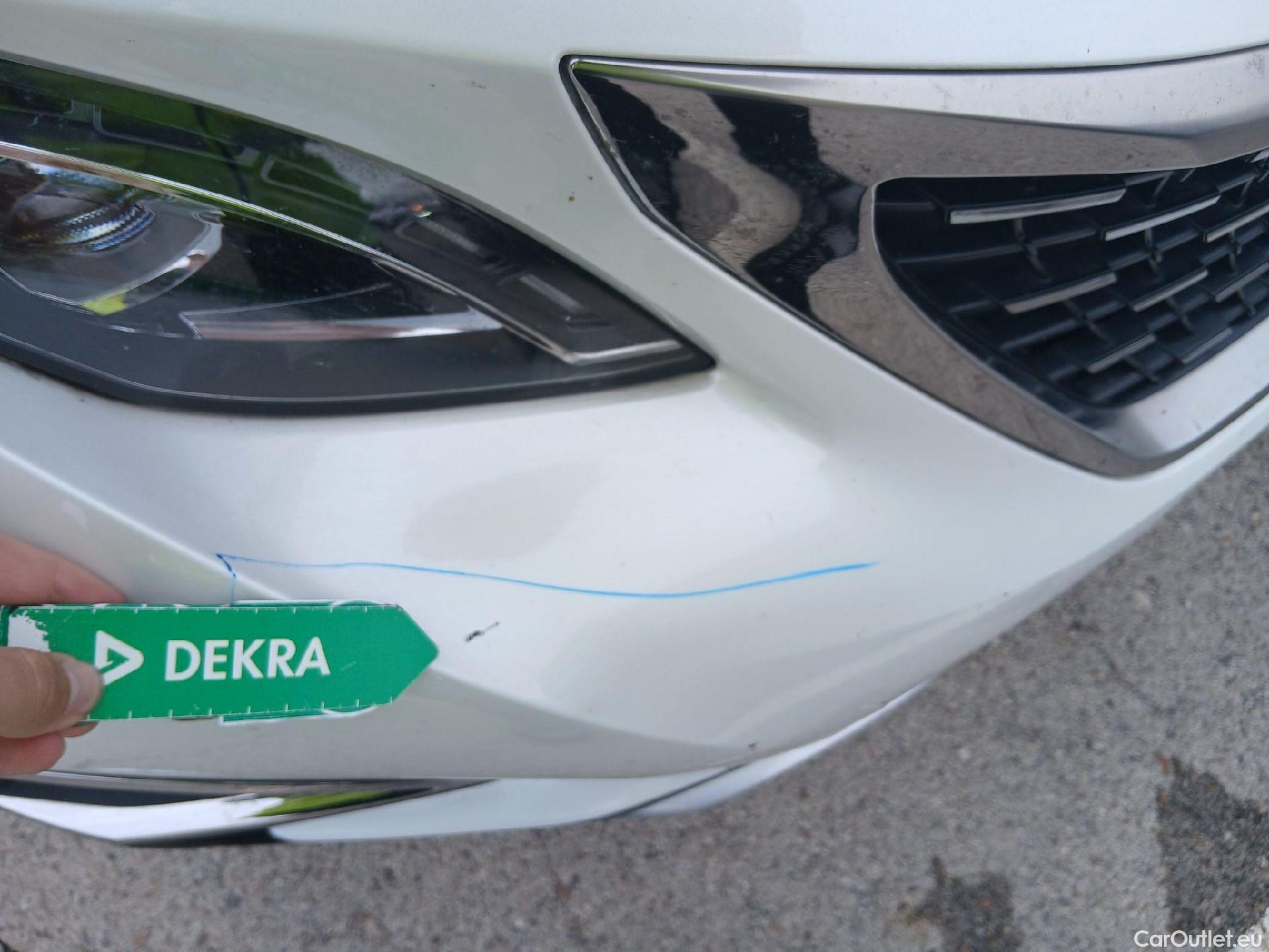  Peugeot  3008 PEUGEOT  / 2016 / 5P / todoterreno GT Line BlueHDi 132kW (180CV) S&S EAT8 #10