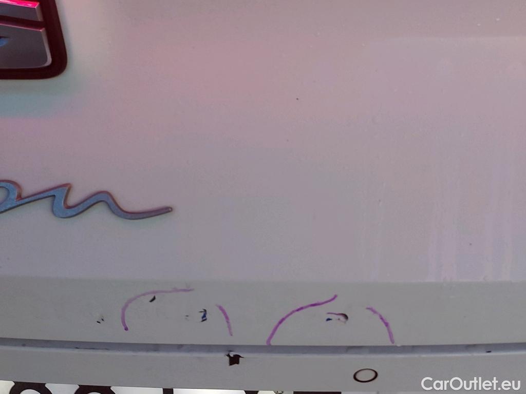  Seat  Leon  Sportstourer Style Go 2.0 TDI 115CV MT6 E6d #1