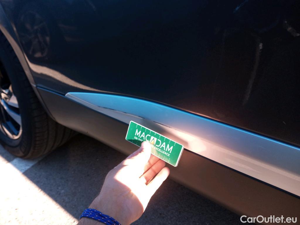  Peugeot  2008 PEUGEOT  / 2019 / 5P / todoterreno Allure Pack Puretech 130 S&S EAT8 (AC2) #32