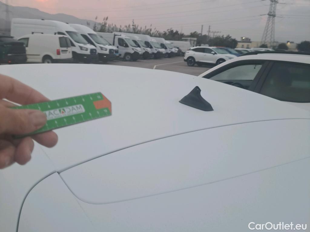  Renault  Clio RENAULT  / 2019 / 5P / berlina con portón Business Blue dCi 63 kW (85CV) (ACB) #29