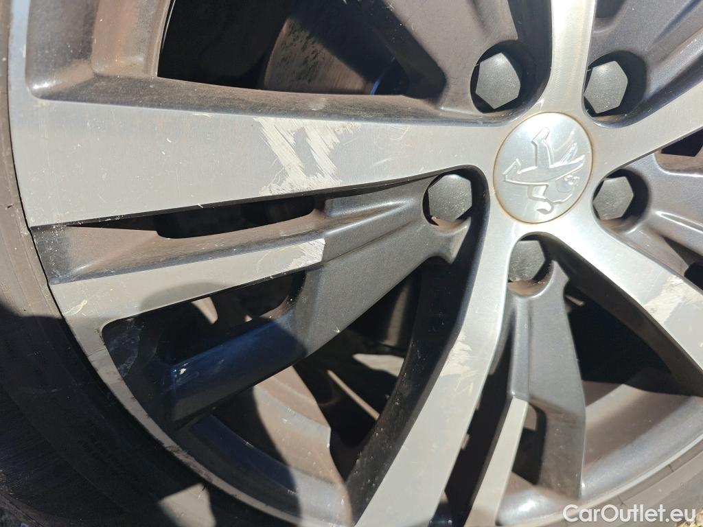  Peugeot  3008 PEUGEOT  / 2016 / 5P / todoterreno Allure BlueHDi 96kW (130CV) S&S EAT8 #17