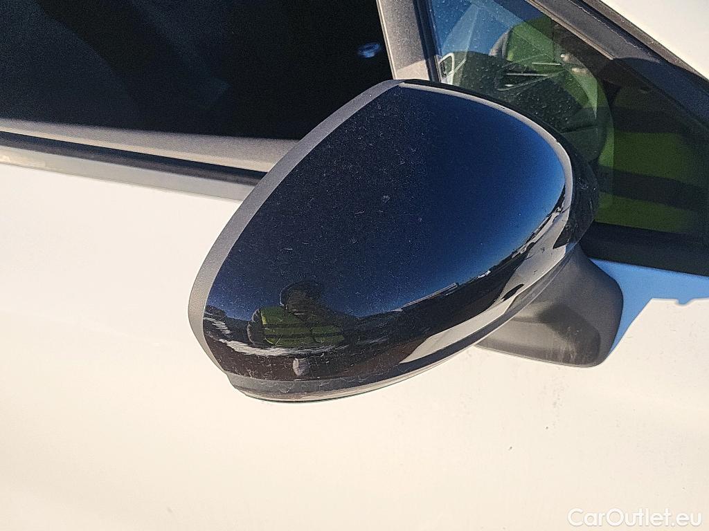  Renault  Captur RENAULT  / 2019 / 5P / todoterreno Intens TCe 90 (AC) #17