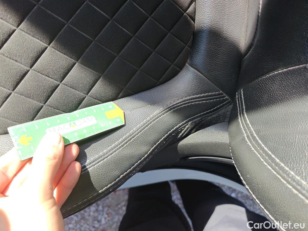  Renault  Kadjar RENAULT  / 2019 / 5P / crossover Zen Blue dCi 85kW (115CV) #16