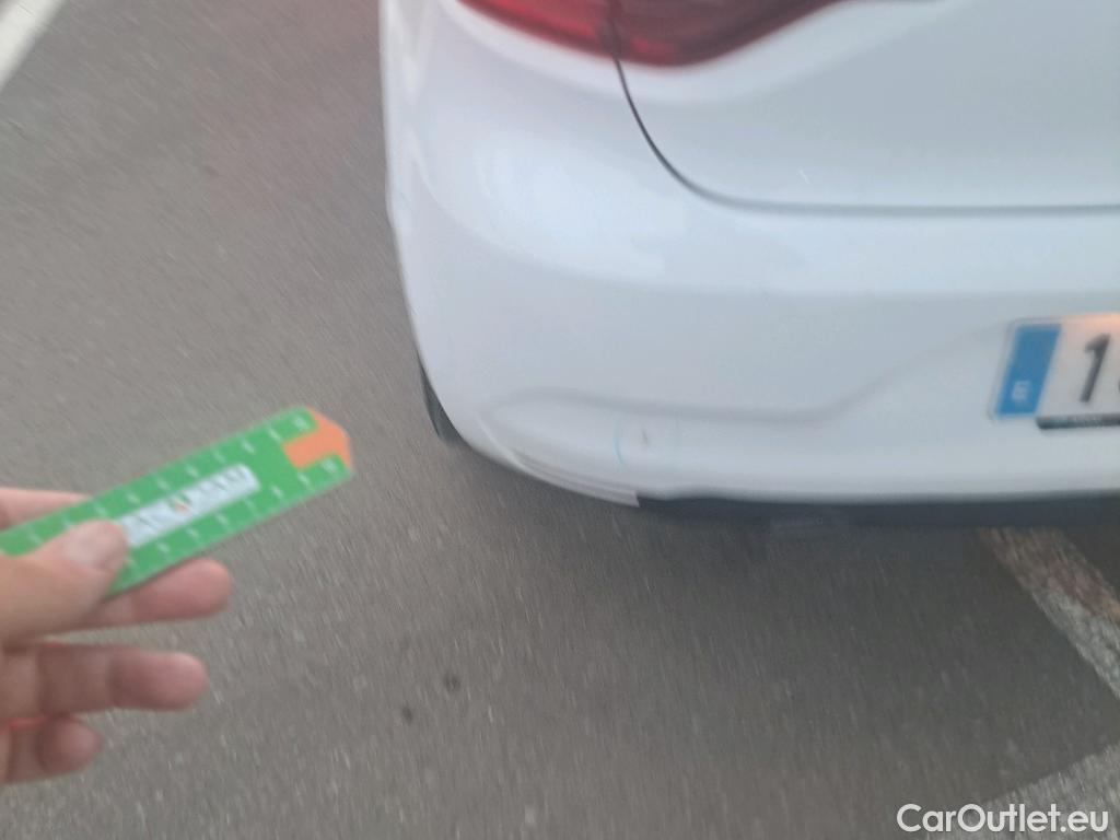  Renault  Clio RENAULT  / 2019 / 5P / berlina con portón Business Blue dCi 63 kW (85CV) (ACB) #9