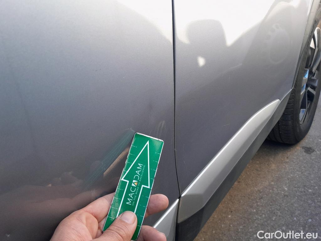  Peugeot  2008 PEUGEOT  / 2019 / 5P / todoterreno Allure Pack BlueHDI 81kW (110CV) #13