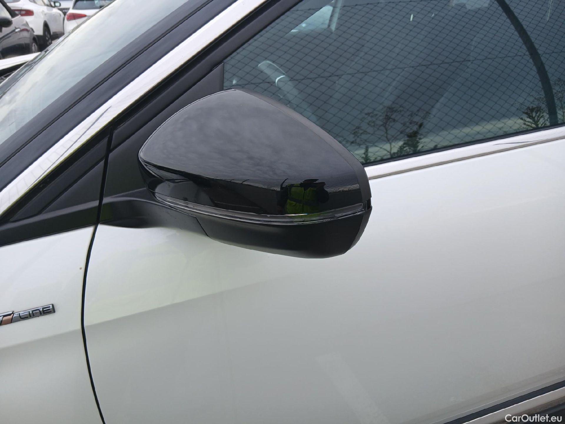  Peugeot  3008 PEUGEOT  / 2016 / 5P / todoterreno GT Line BlueHDi 132kW (180CV) S&S EAT8 #14