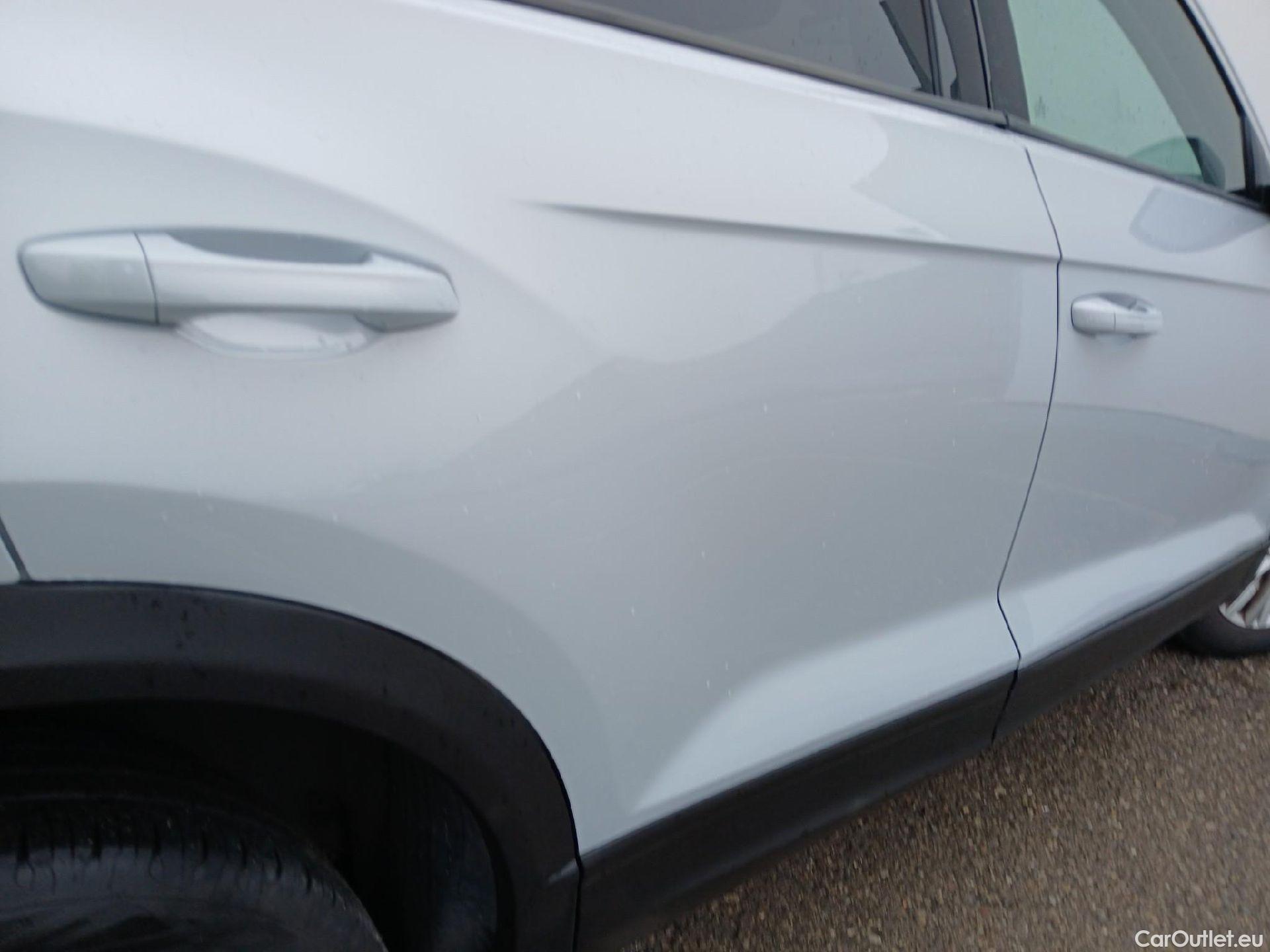  Volkswagen  T-ROC VOLKSWAGEN  / 2017 / 5P / todoterreno Edition 1.0 TSI 85kW (115CV) #18