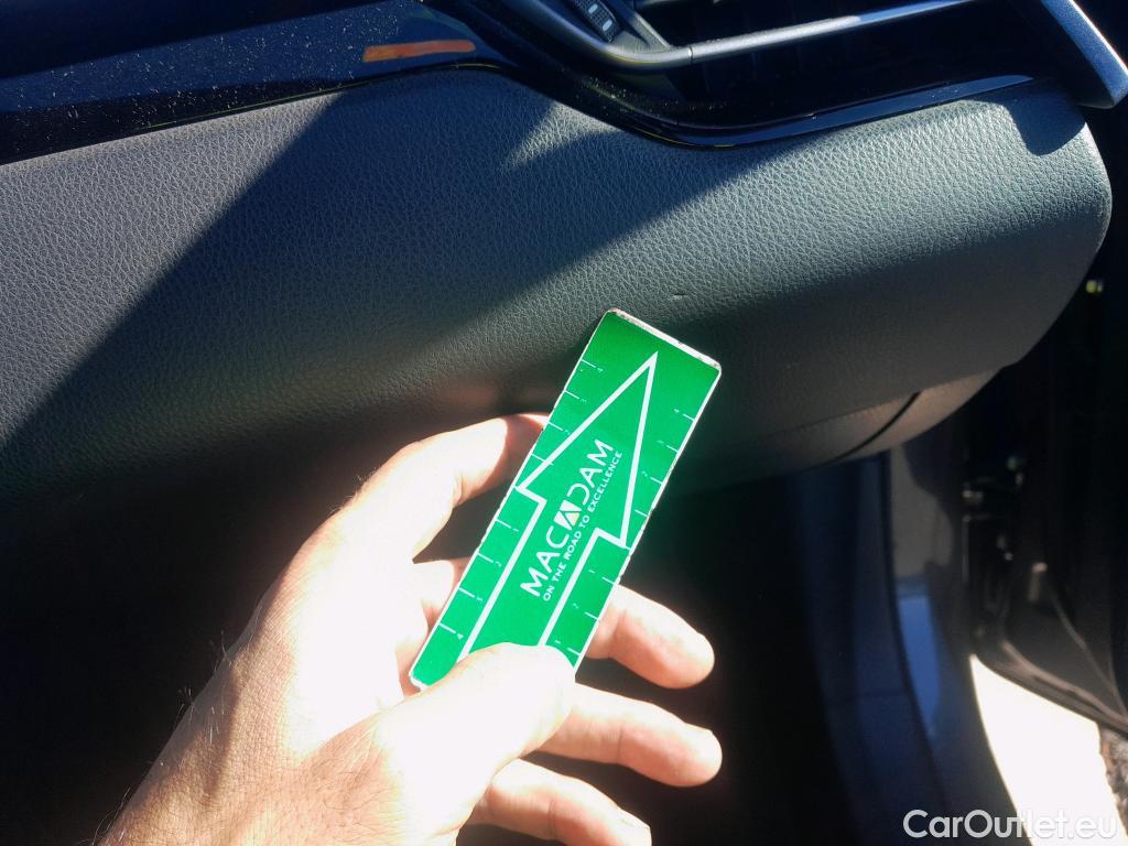  Toyota  C-HR TOYOTA  / 2019 / 5P / todoterreno 1.8 125H Advance #27