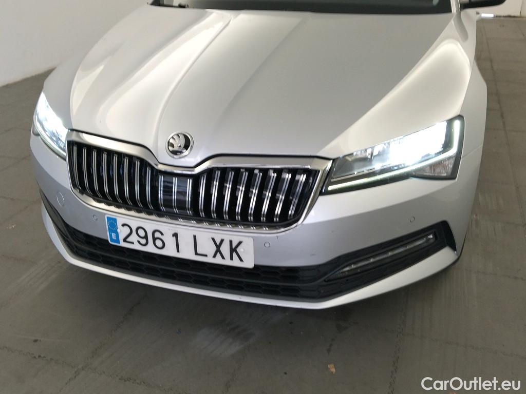  Skoda  Superb SKODA  / 2019 / 5P / berlina con portón 2.0 TDI 110kW (150CV) DSG Ambition #15
