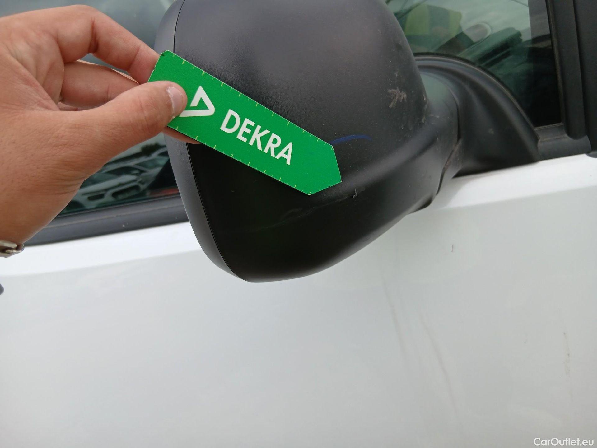  Land Rover  Discovery FIAT Doblò / 2023 / 4P / furgón derivado de turismo Furgón L1 BlueHDi 1.5 L 650kg 100CV (AC) #17