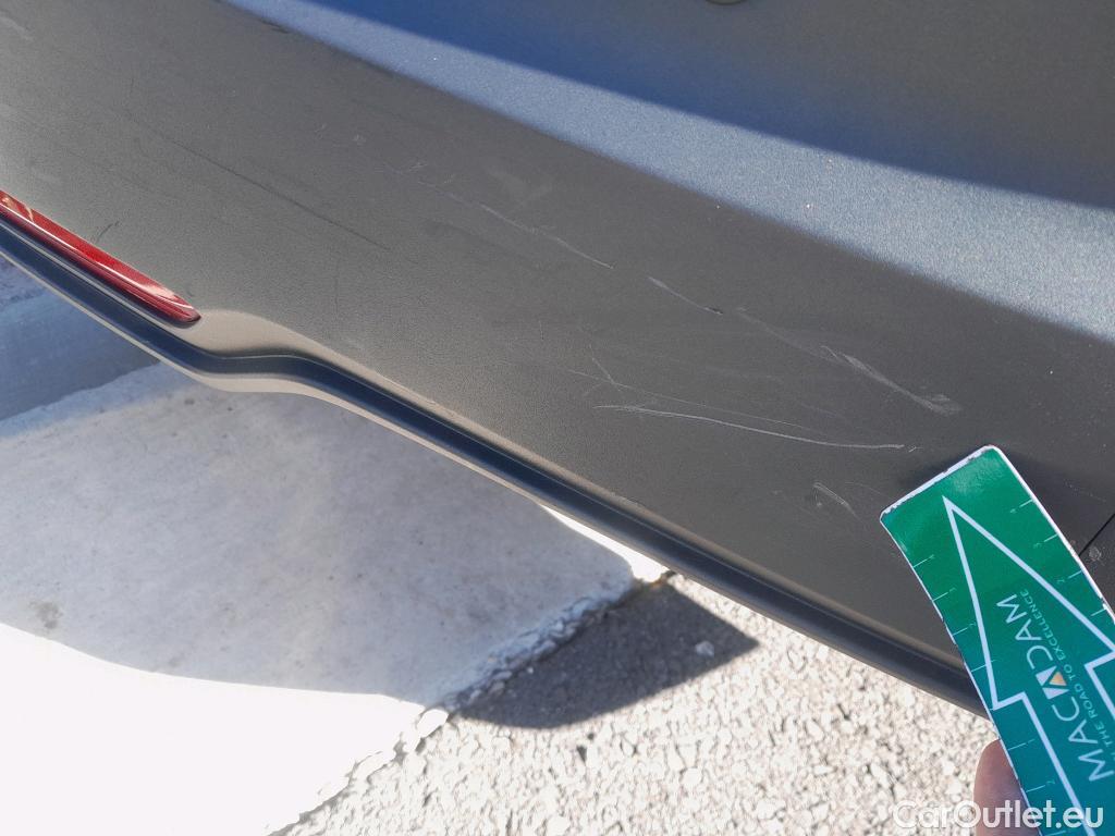  Toyota  C-HR TOYOTA  / 2019 / 5P / todoterreno 1.8 125H Advance #41