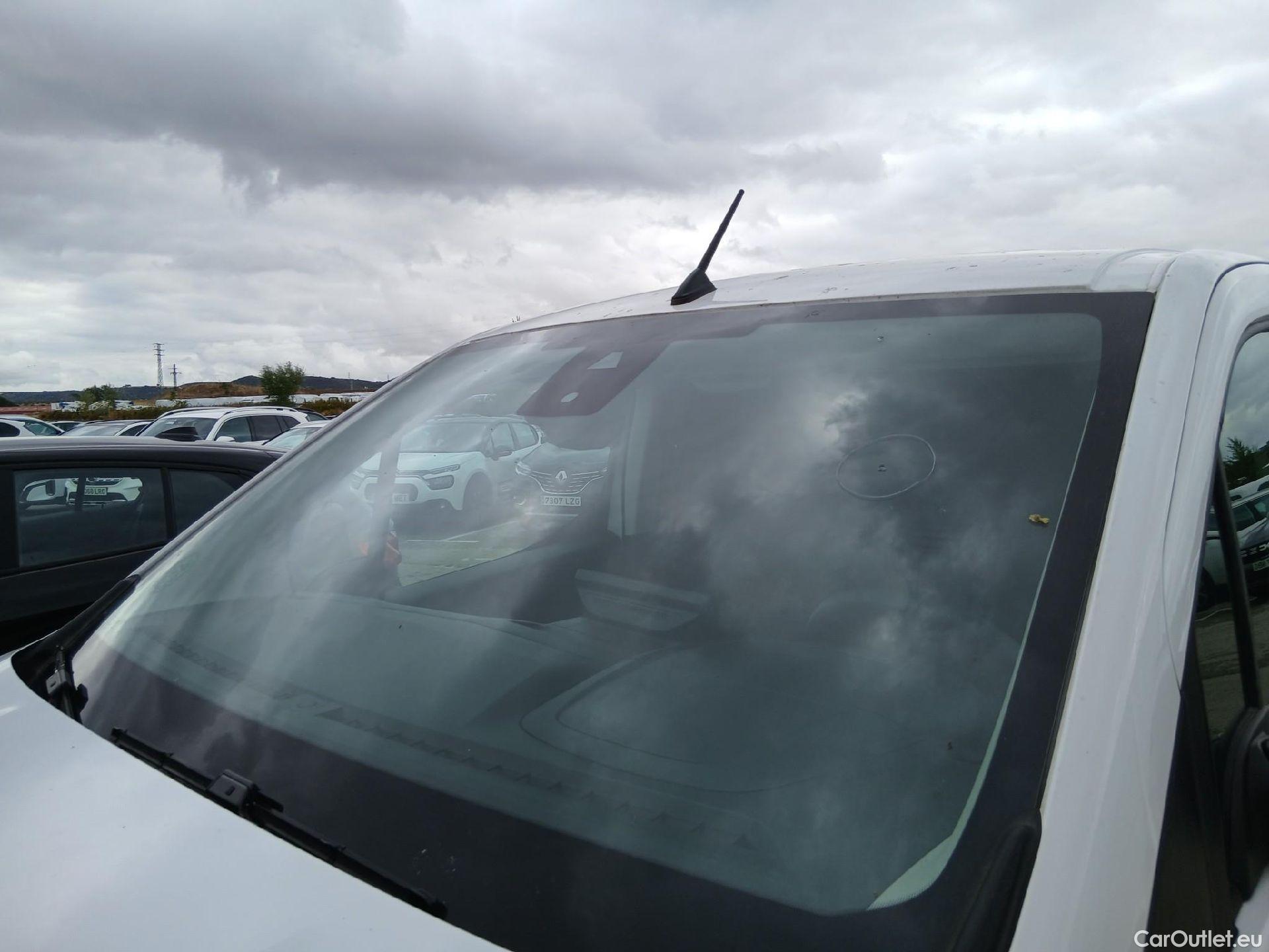  Land Rover  Discovery FIAT Doblò / 2023 / 4P / furgón derivado de turismo Furgón L1 BlueHDi 1.5 L 650kg 100CV (AC) #6