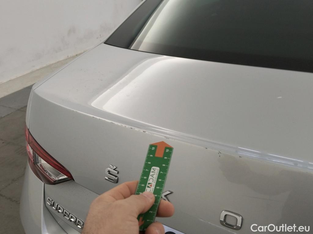  Skoda  Superb SKODA  / 2019 / 5P / berlina con portón 2.0 TDI 110kW (150CV) DSG Ambition #2