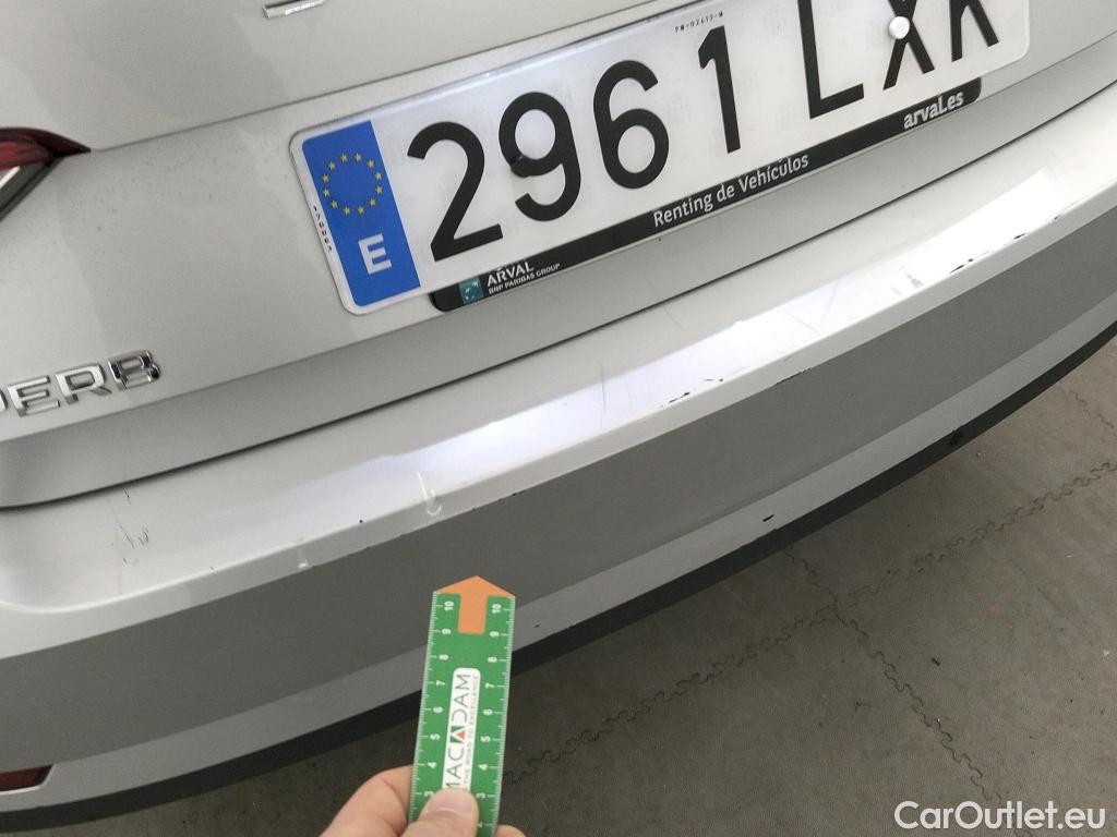  Skoda  Superb SKODA  / 2019 / 5P / berlina con portón 2.0 TDI 110kW (150CV) DSG Ambition #18