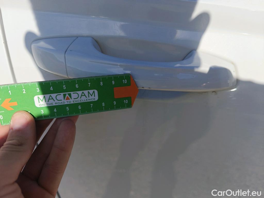  Skoda  Karoq SKODA  / 2017 / 5P / todoterreno 2.0 TDI 110kW (150CV) DSG 4X4 Ambition #52