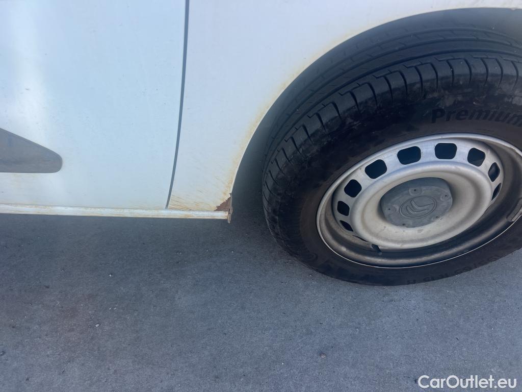  Citroen  Berlingo CITROEN  / 2018 / 4P / combi Talla M BlueHDi 100 LIVE (AC) #10