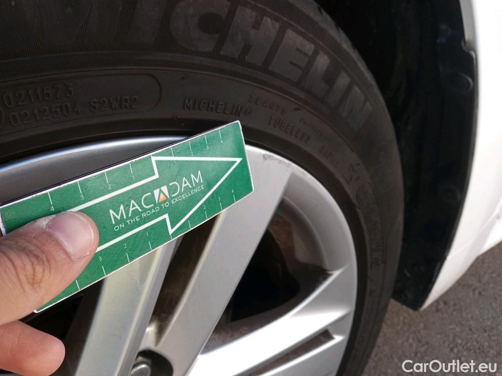  Toyota  Corolla TOYOTA  1.8 125H ACTIVE TECH E-CVT (CX) #9