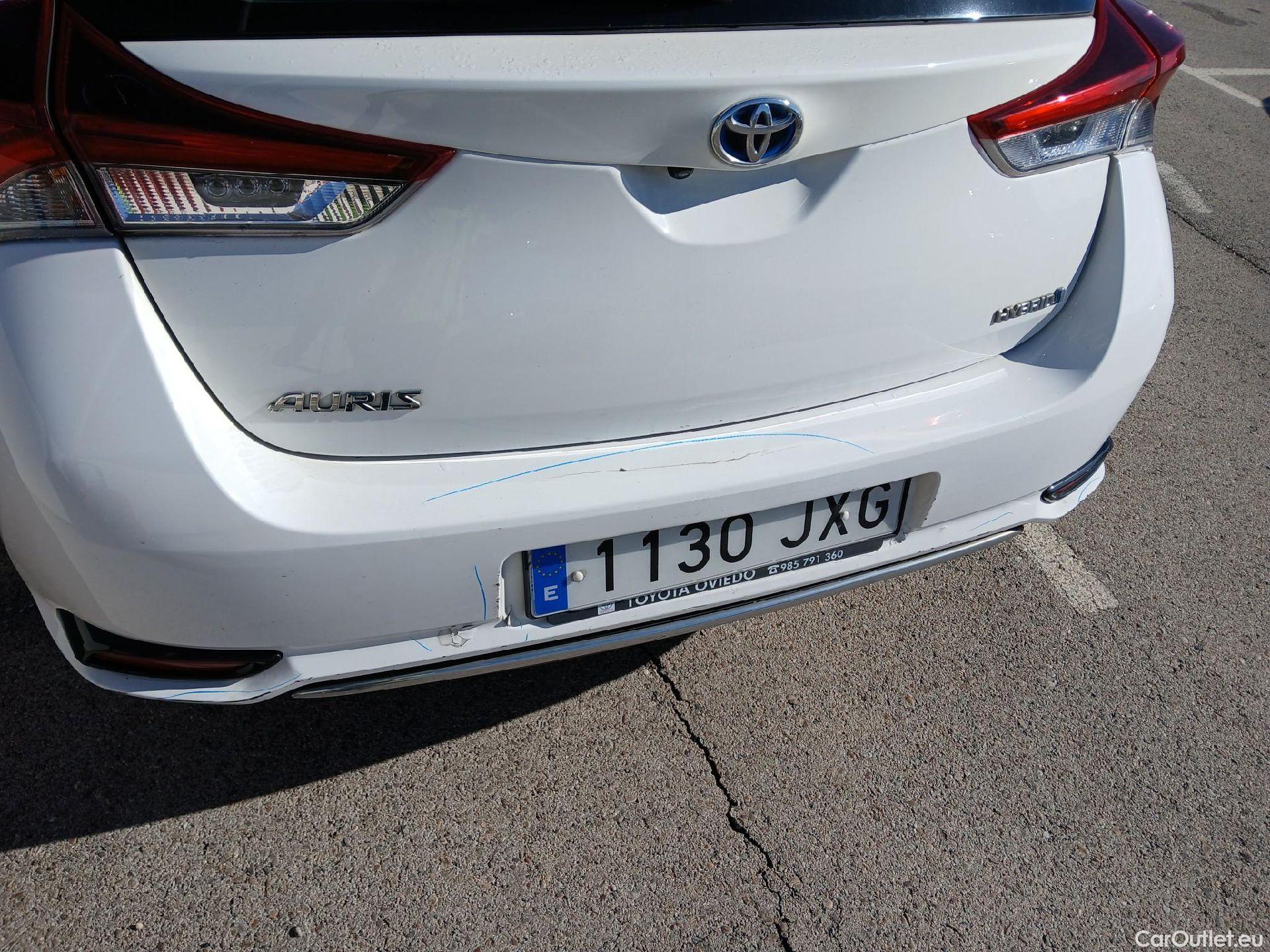  Toyota  Auris TOYOTA  5p 2G berlina con portón 1.8 140H Hybrid Active #22