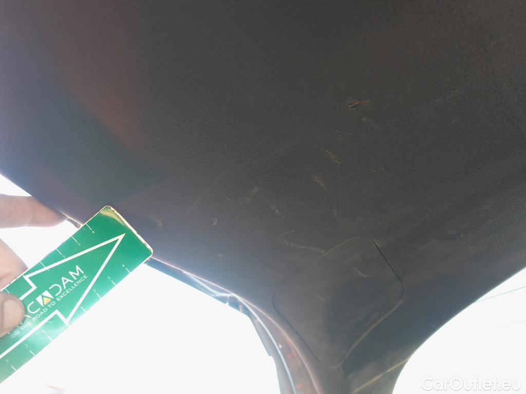  Toyota  C-HR TOYOTA  / 2019 / 5P / todoterreno 1.8 125H Advance #36