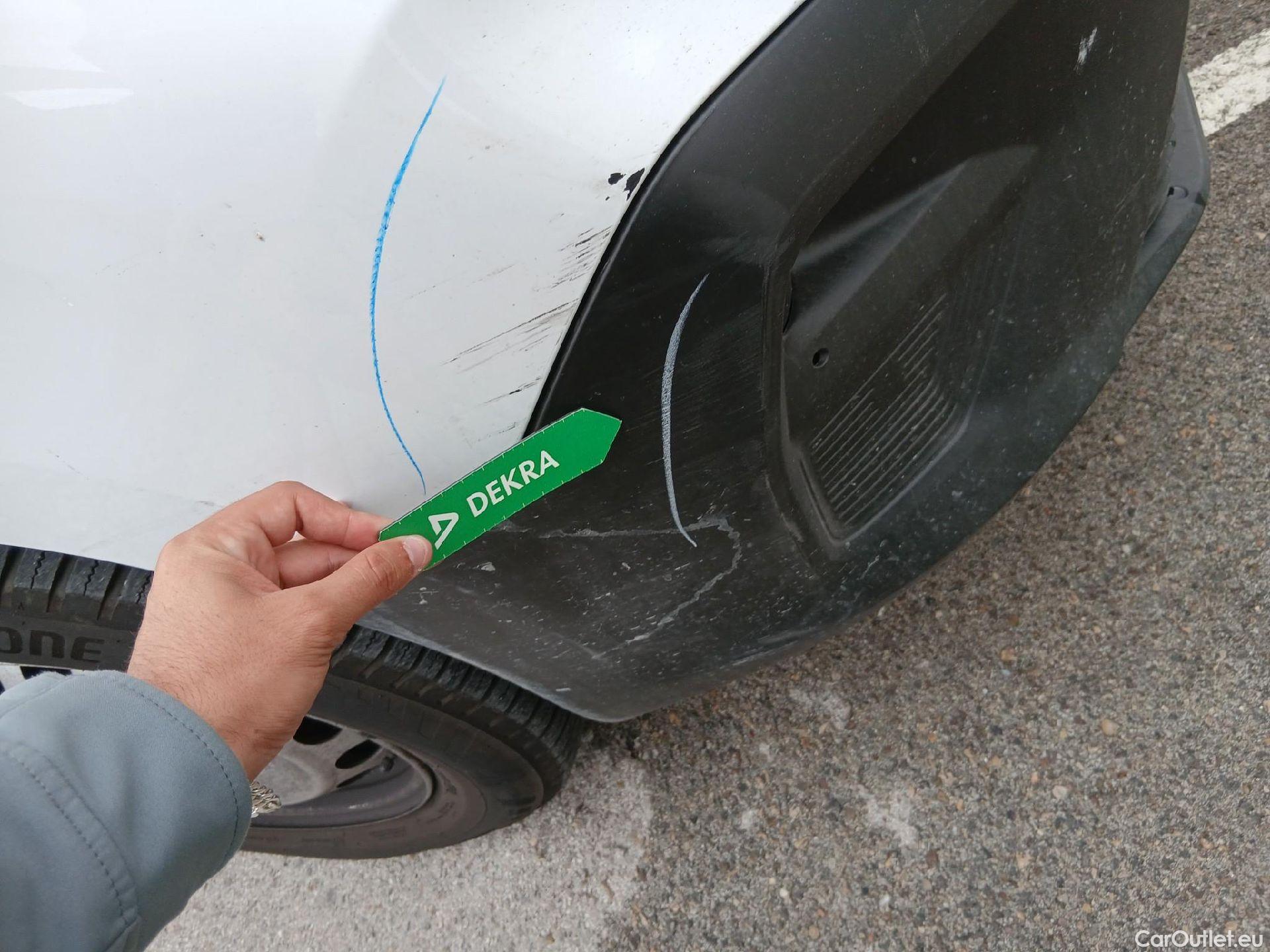  Land Rover  Discovery FIAT Doblò / 2023 / 4P / furgón derivado de turismo Furgón L1 BlueHDi 1.5 L 650kg 100CV (AC) #5