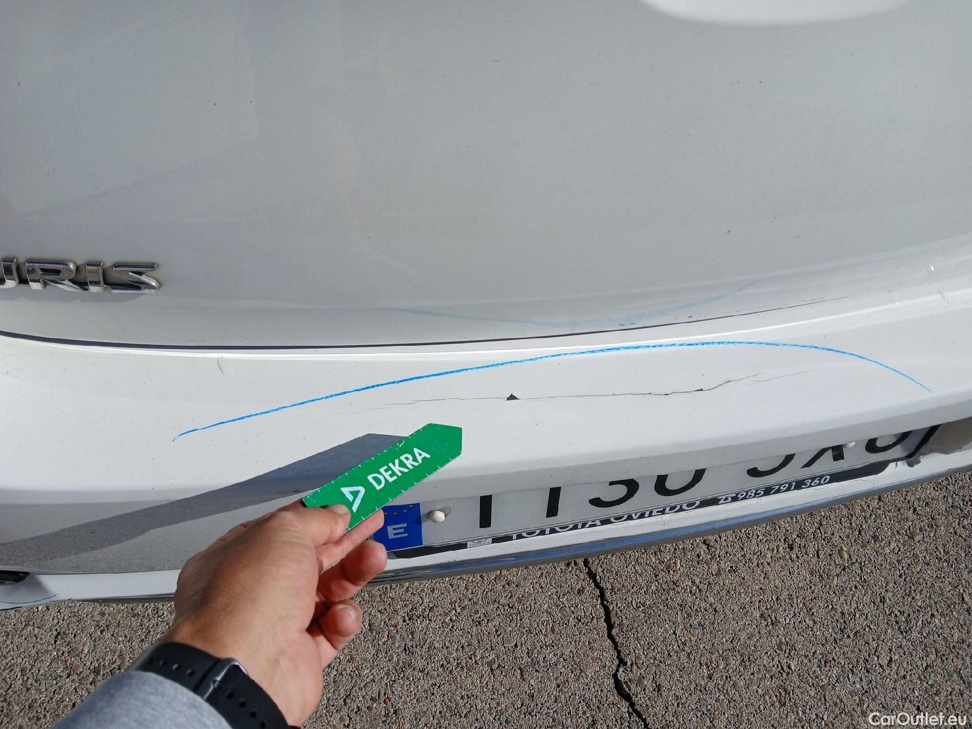  Toyota  Auris TOYOTA  5p 2G berlina con portón 1.8 140H Hybrid Active #23