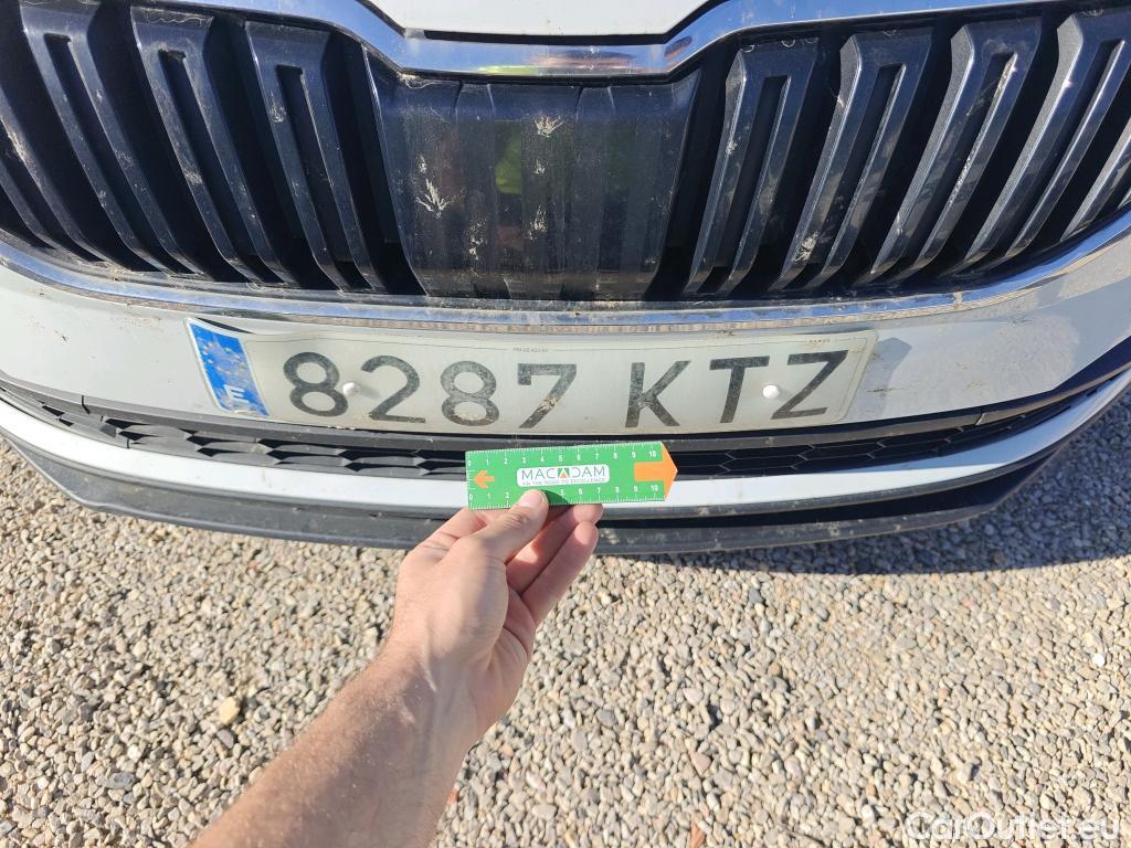  Skoda  Karoq SKODA  / 2017 / 5P / todoterreno 2.0 TDI 110kW (150CV) DSG 4X4 Ambition #35