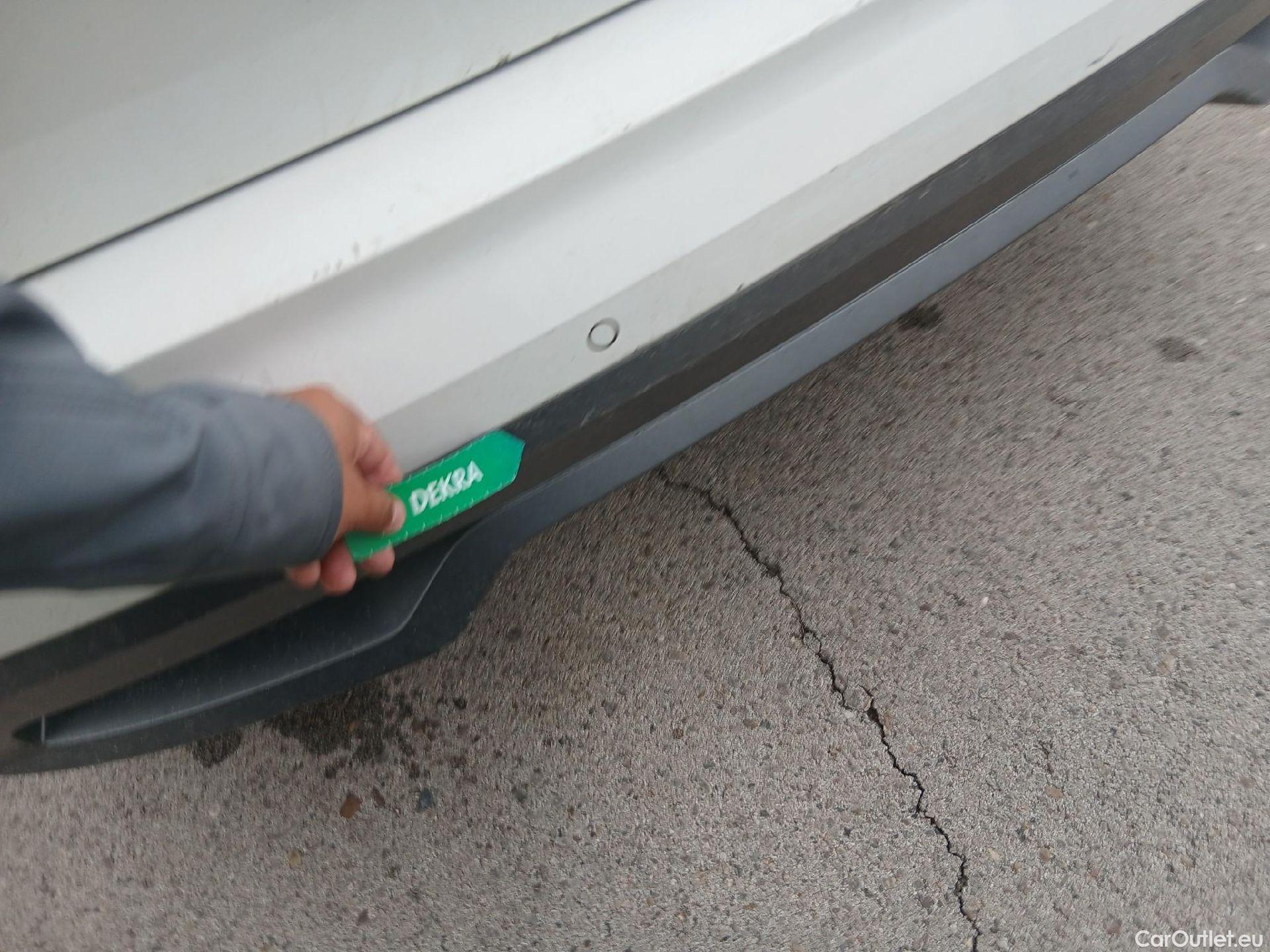  Skoda  KAMIQ SKODA  1.0 TSI 81kW (110CV) DSG Ambition (CX) #24