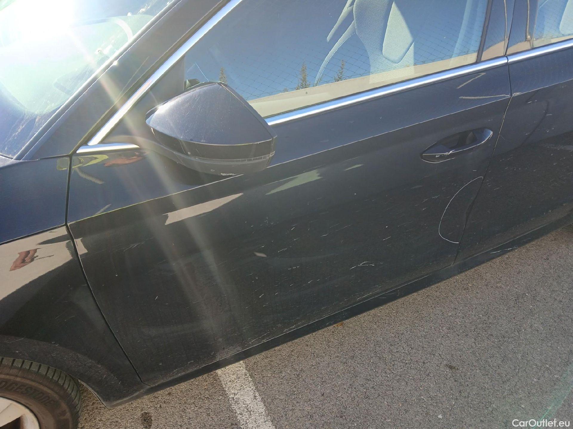  Skoda  Octavia SKODA  / 2020 / 5P / familiar Combi 2.0 TDI 85kW(115CV) Man Ambition #4