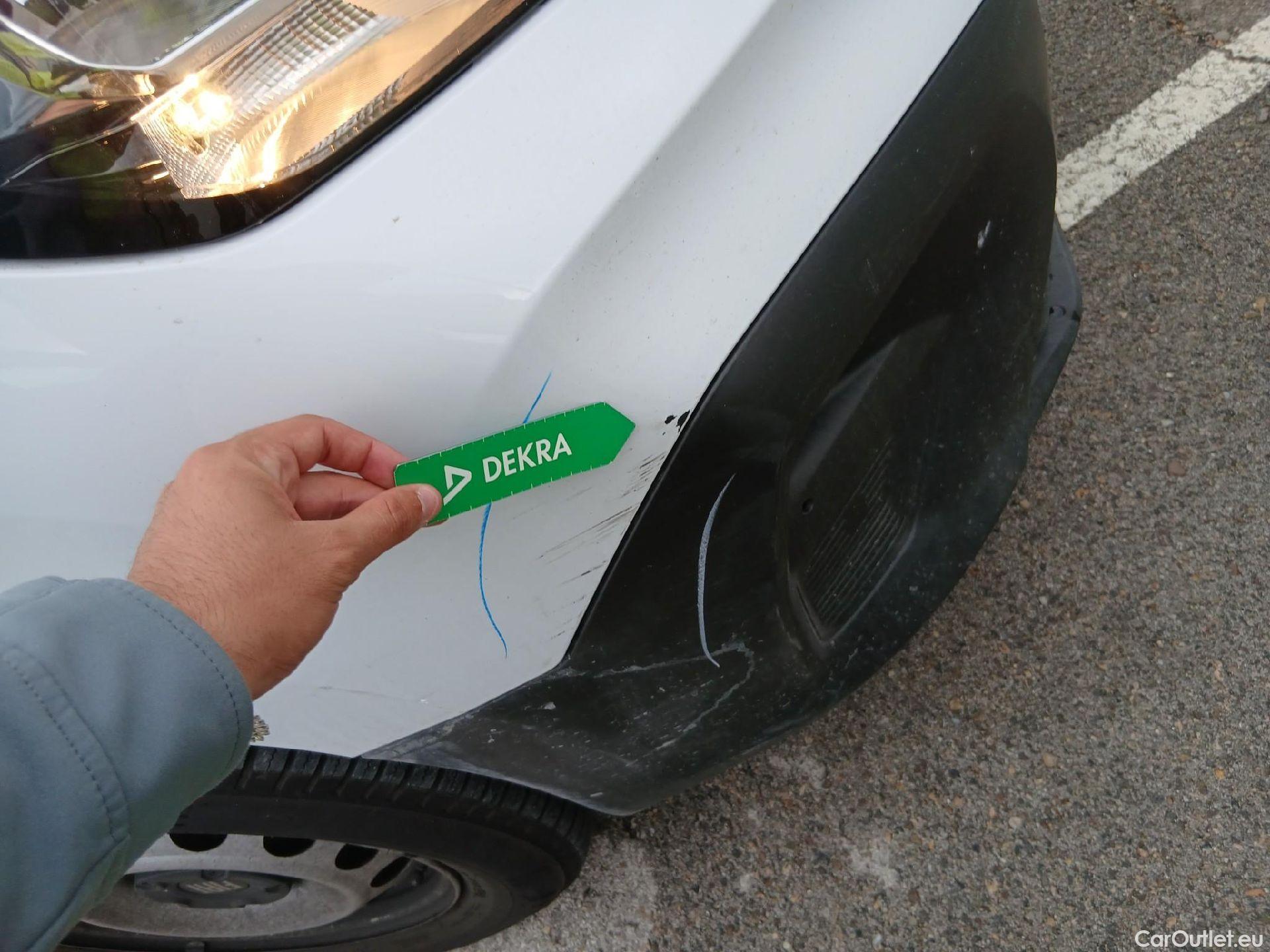  Land Rover  Discovery FIAT Doblò / 2023 / 4P / furgón derivado de turismo Furgón L1 BlueHDi 1.5 L 650kg 100CV (AC) #2