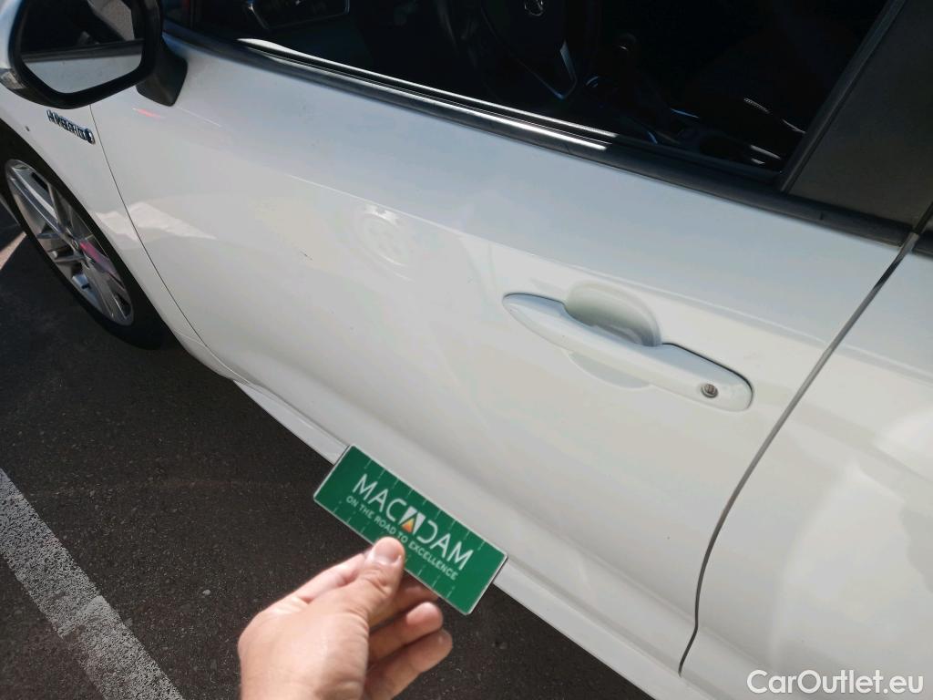  Toyota  Corolla TOYOTA  1.8 125H ACTIVE TECH E-CVT (CX) #28