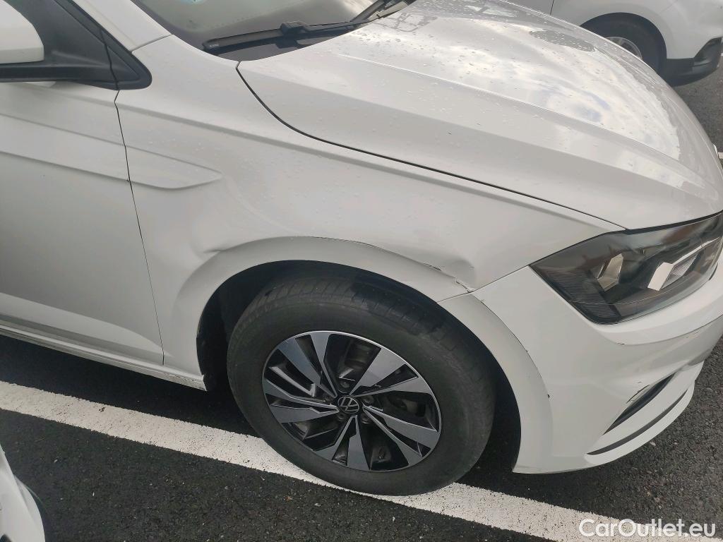  Volkswagen  Polo VOLKSWAGEN  / 2017 / 5P / berlina con portón Advance 1.0 TSI 70kW (95CV) #3