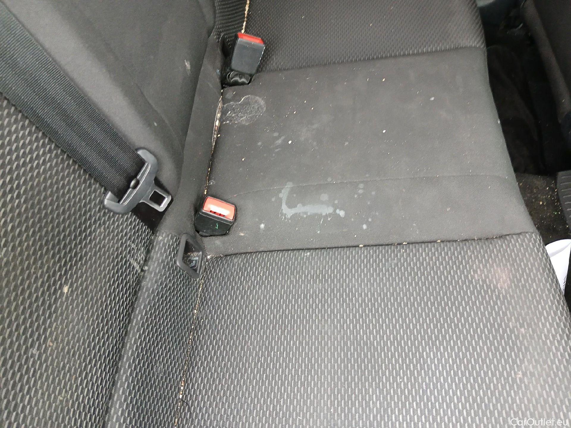  Volkswagen  T-ROC VOLKSWAGEN  / 2017 / 5P / todoterreno Edition 1.0 TSI 85kW (115CV) #6