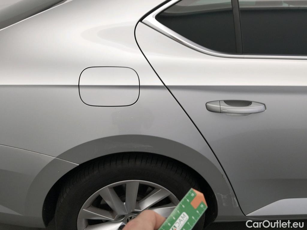  Skoda  Superb SKODA  / 2019 / 5P / berlina con portón 2.0 TDI 110kW (150CV) DSG Ambition #6