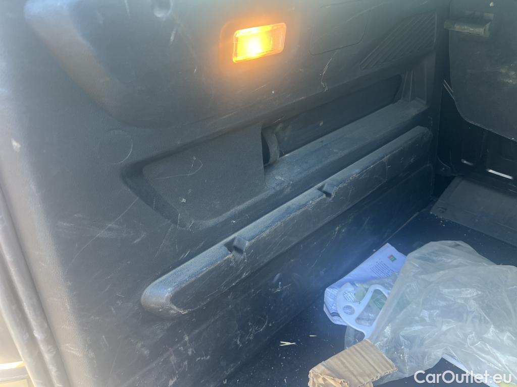  Citroen  Berlingo CITROEN  / 2018 / 4P / combi Talla M BlueHDi 100 LIVE (AC) #14