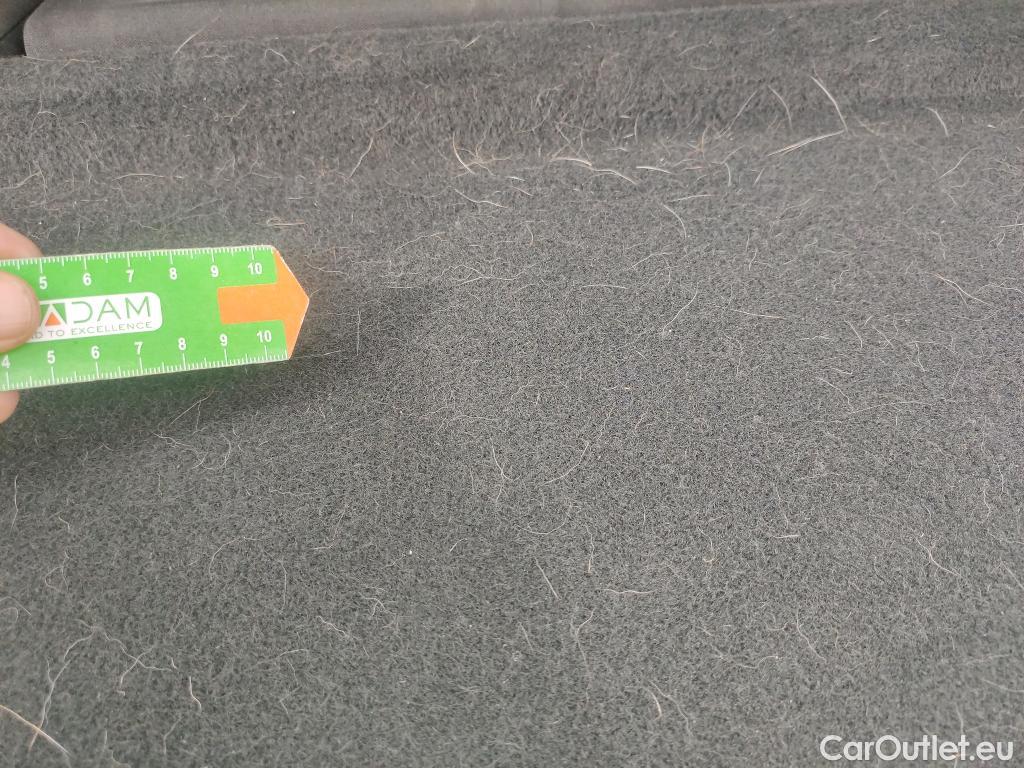  Volkswagen  Polo VOLKSWAGEN  / 2017 / 5P / berlina con portón Advance 1.0 TSI 70kW (95CV) #12