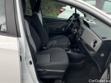  Toyota  Yaris TOYOTA  / 2017 / 5P / berlina con portón 1.5 100H Active #6