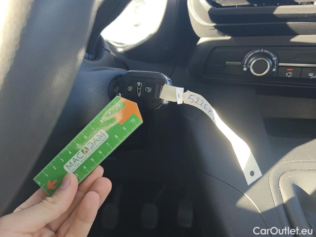  Opel  Combo OPEL  / 2018 / 3P / furgón derivado de turismo 1.6 TD S/S 74kW (100CV) Express L H1 650 #2